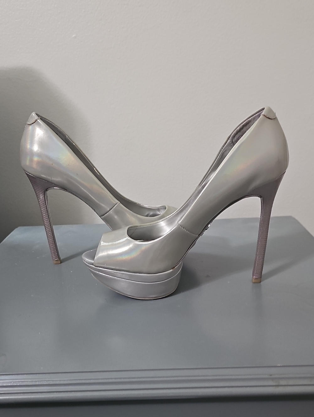 Jennifer Lopez Iridescent Silver Peep-Toe Platform Heels